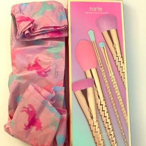Tarte Unicorn Brusheds